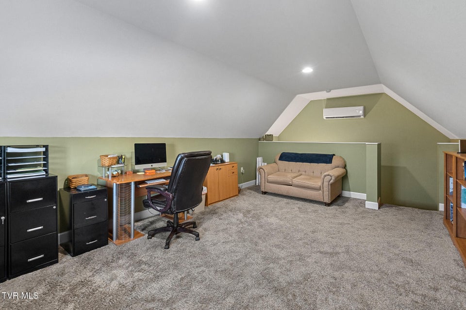 Photo #33: 4085 Old Stage Road