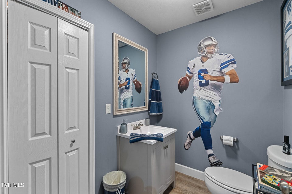 Photo #38: 4085 Old Stage Road