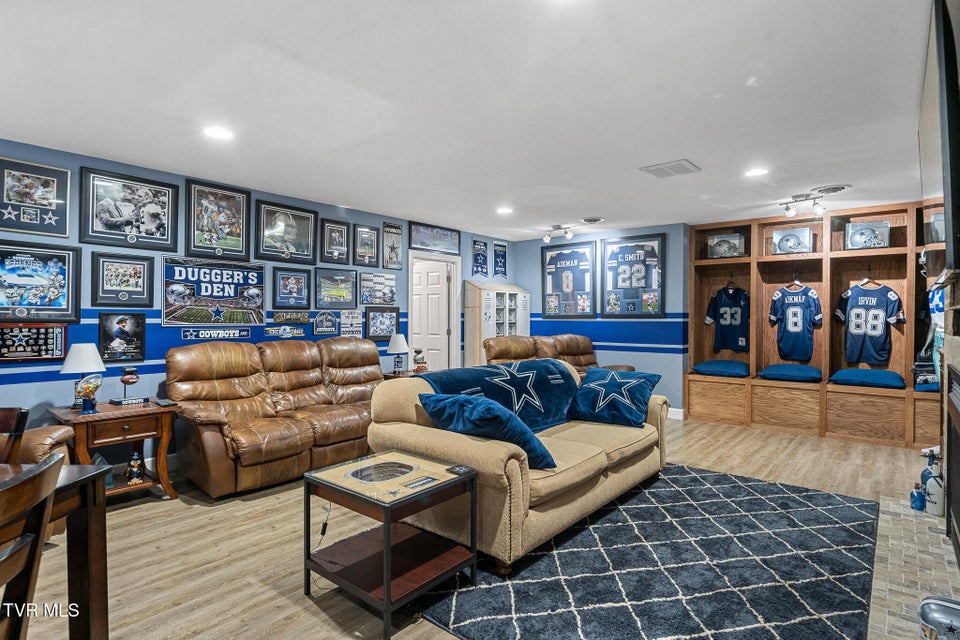 Photo #35: 4085 Old Stage Road