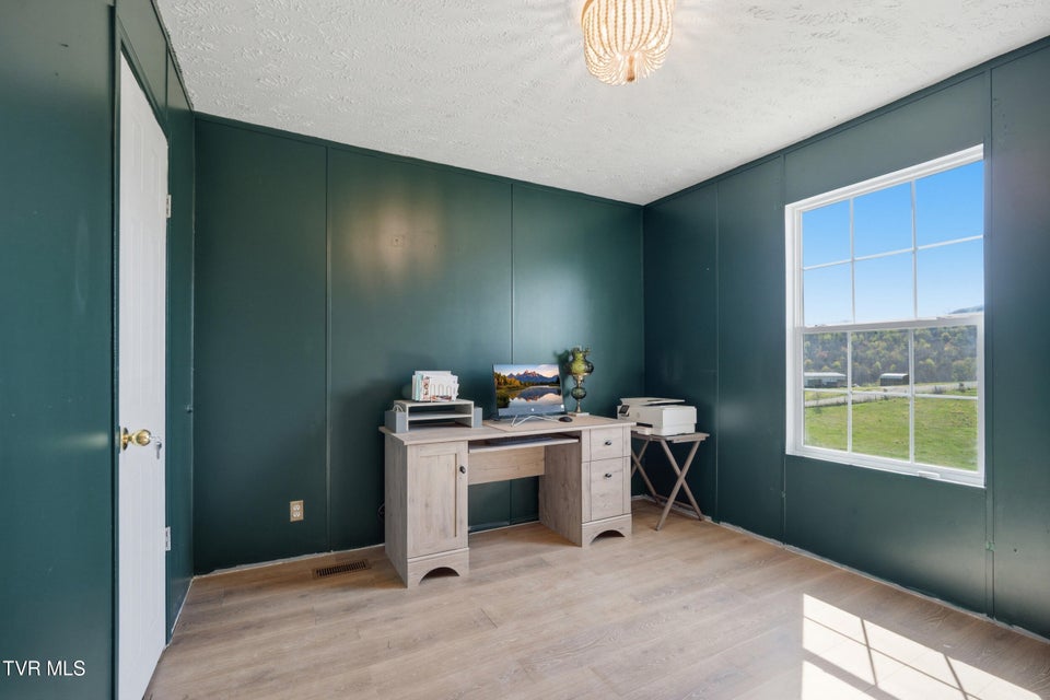 Photo #24: 38 Spring Ridge Court