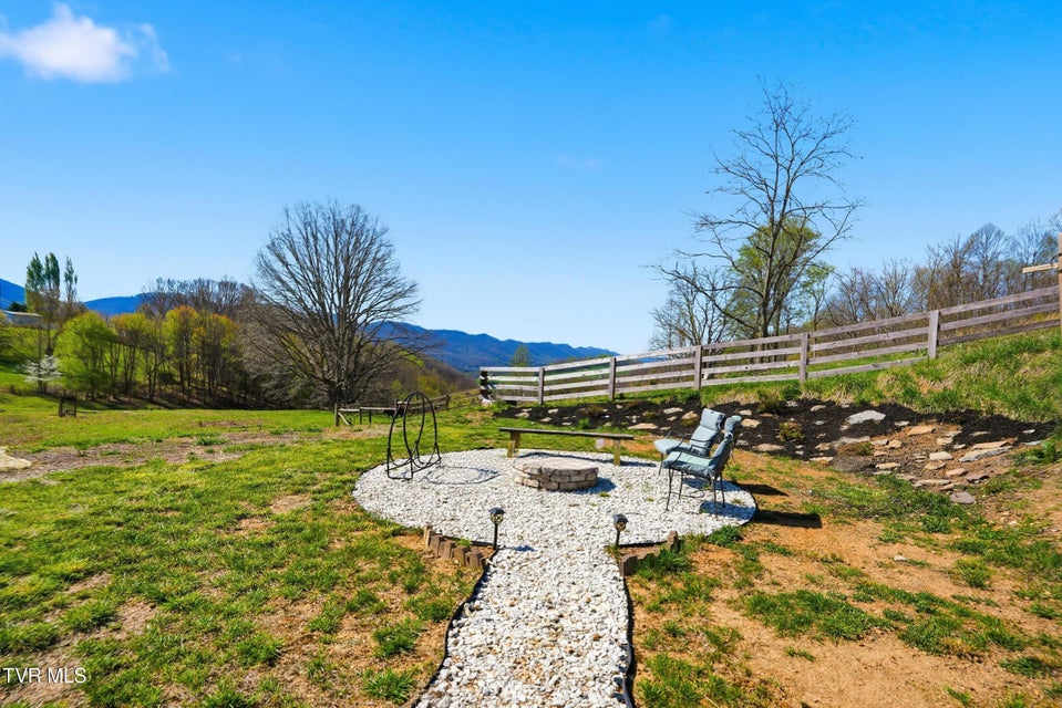 Photo #33: 38 Spring Ridge Court