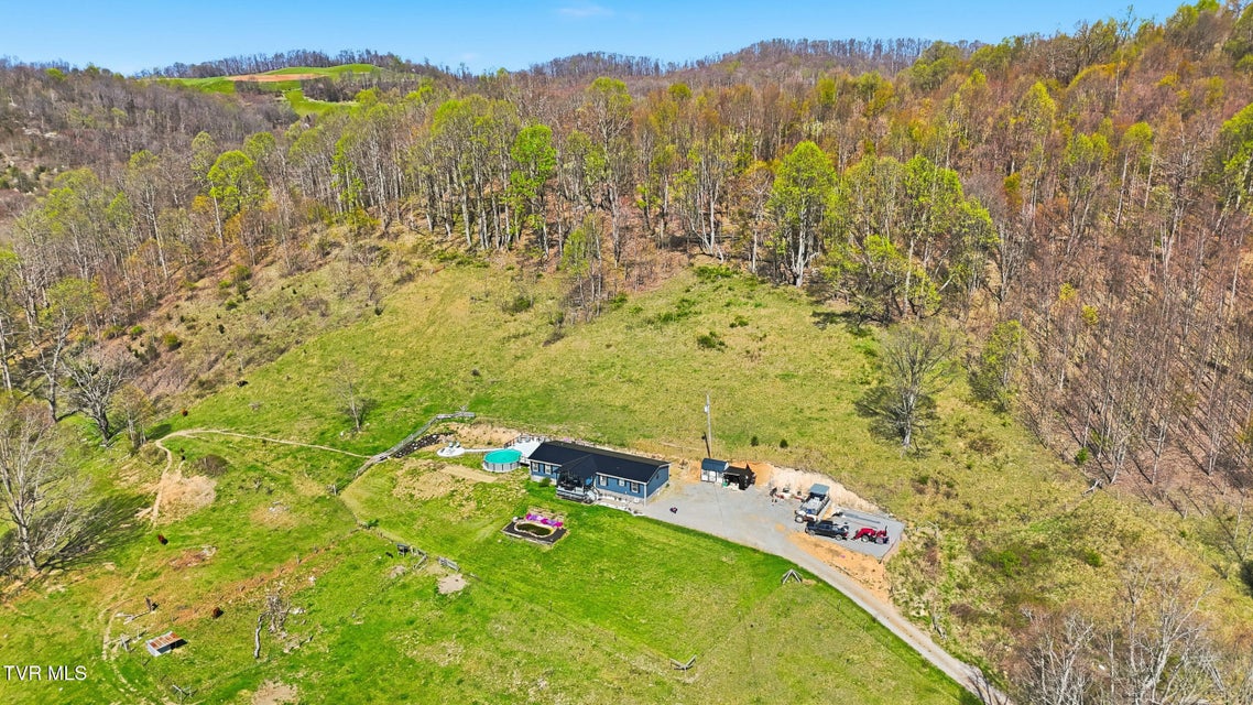 Photo #36: 38 Spring Ridge Court