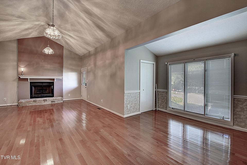 Photo #9: 10 Crouch Court