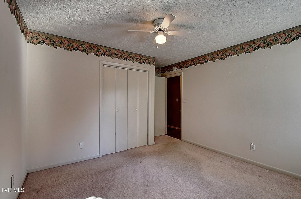 Photo #15: 10 Crouch Court