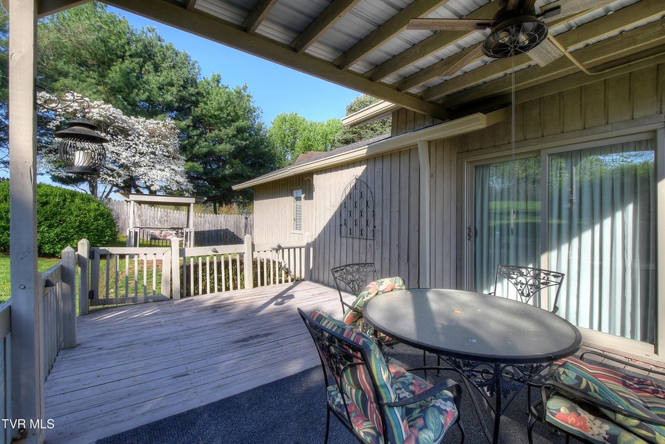 Photo #18: 10 Crouch Court