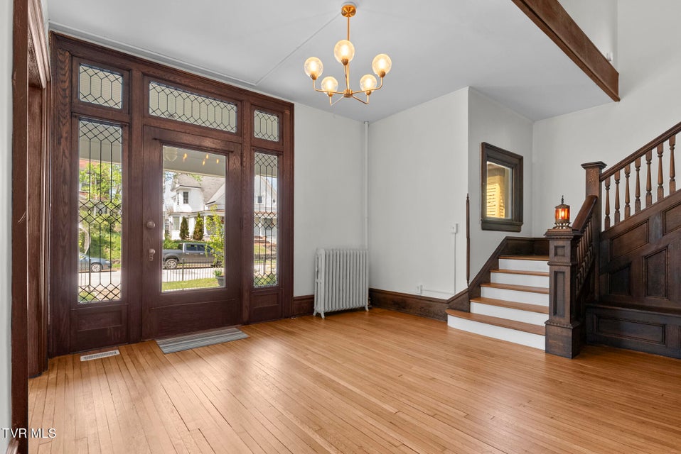 Photo #6: 237 Solar Street