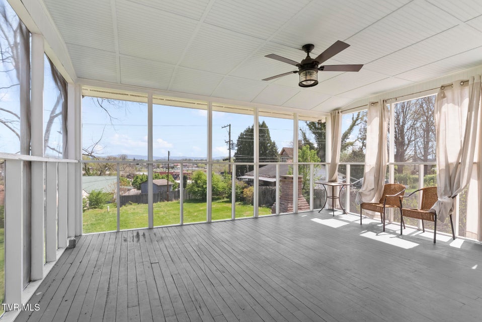 Photo #18: 237 Solar Street