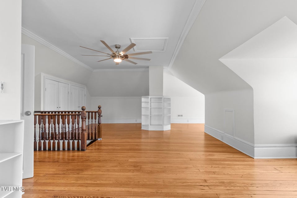 Photo #34: 237 Solar Street