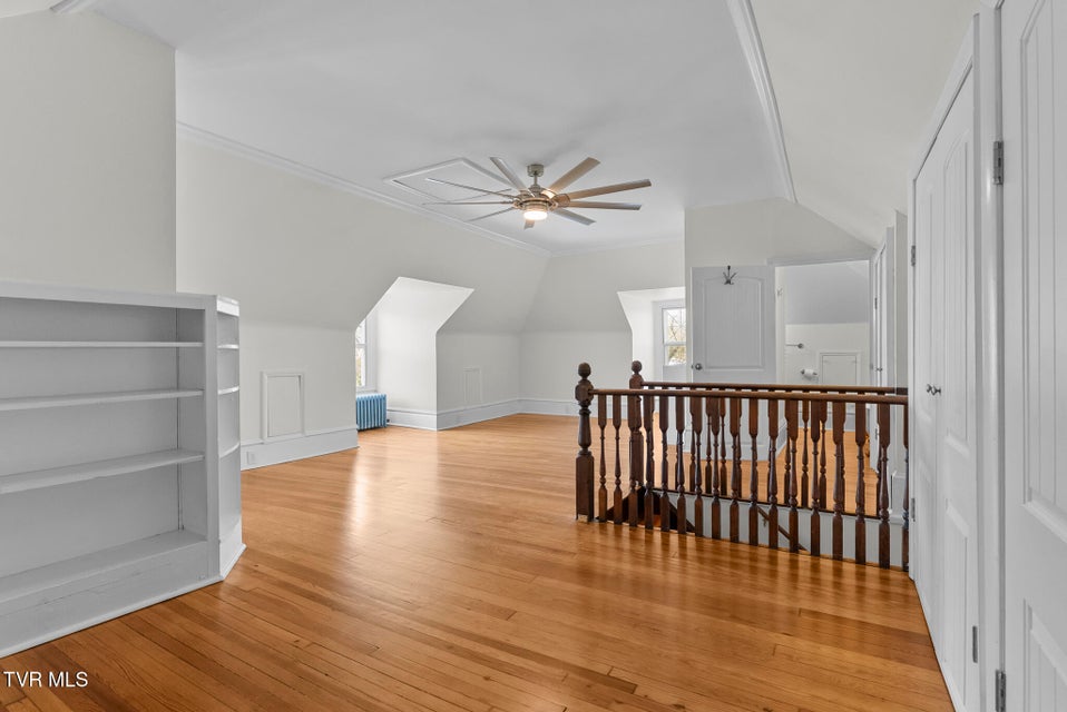 Photo #35: 237 Solar Street