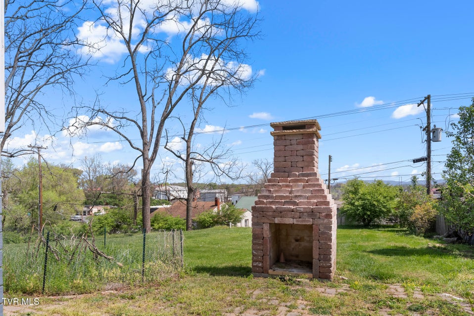 Photo #42: 237 Solar Street