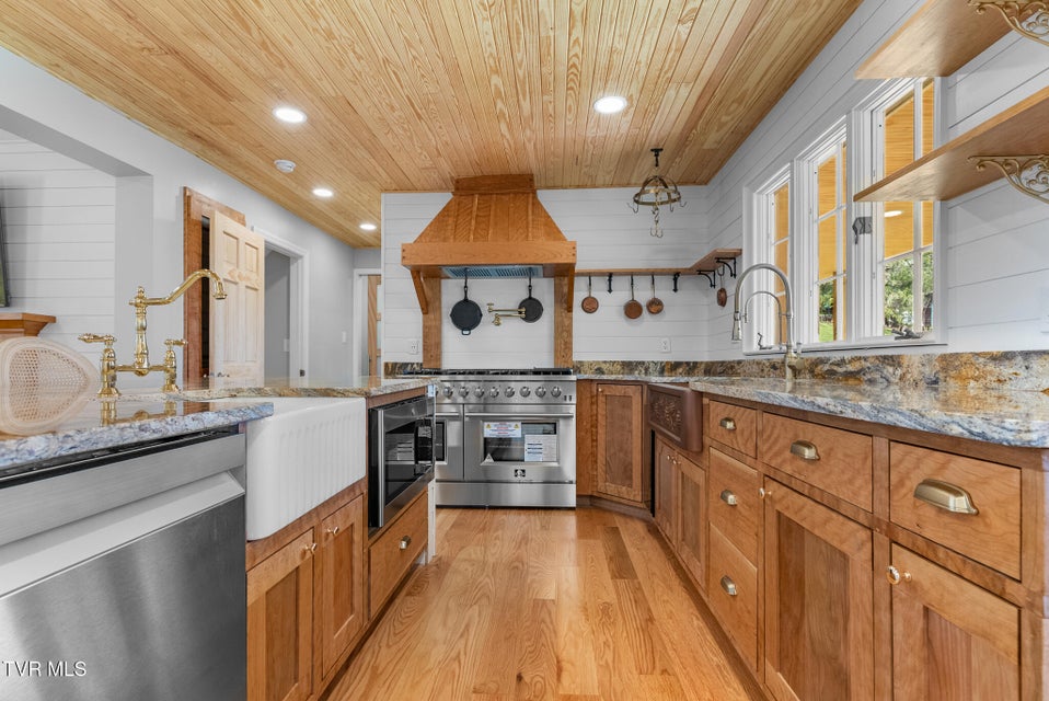 Photo #8: 31142 Princeton Avenue