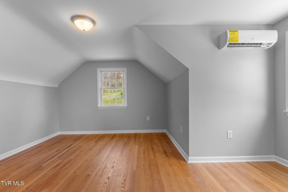 Photo #25: 31142 Princeton Avenue