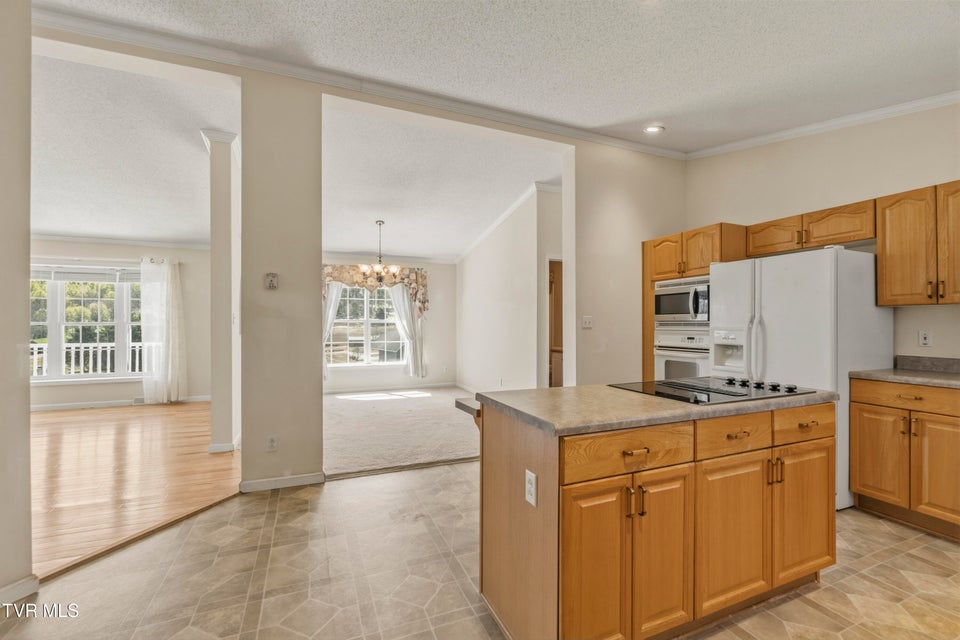 Photo #33: 4061 Carters Valley Road