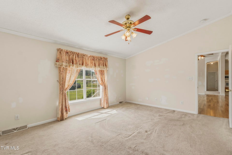 Photo #35: 4061 Carters Valley Road