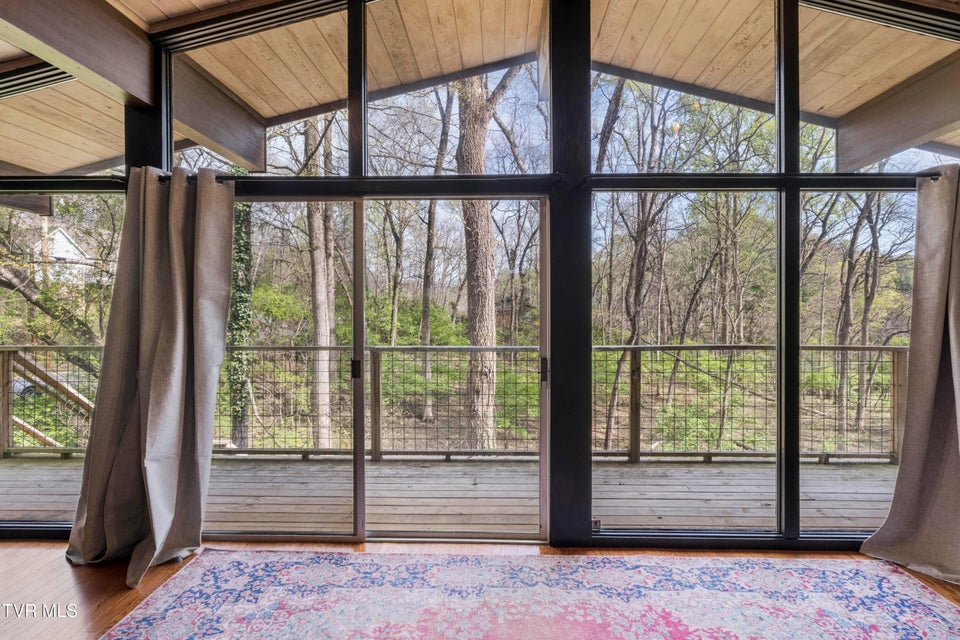 Photo #18: 1823 Woodhaven Drive