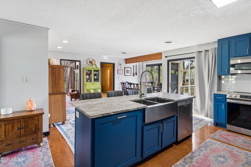 Photo #24: 1823 Woodhaven Drive