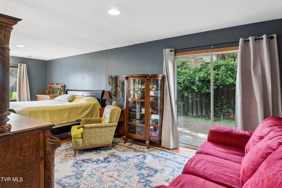 Photo #35: 1823 Woodhaven Drive