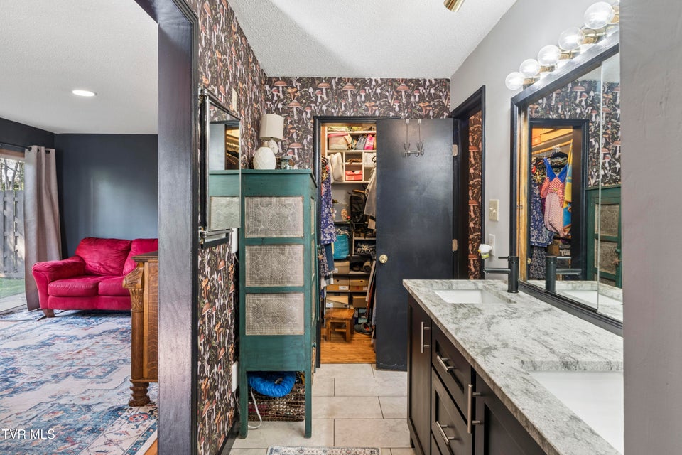 Photo #39: 1823 Woodhaven Drive