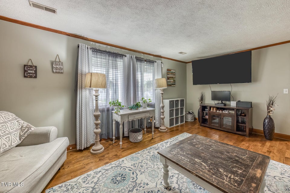 Photo #12: 1605 Blackmore Street