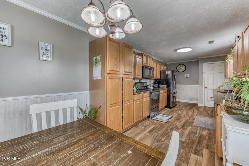 Photo #18: 1605 Blackmore Street