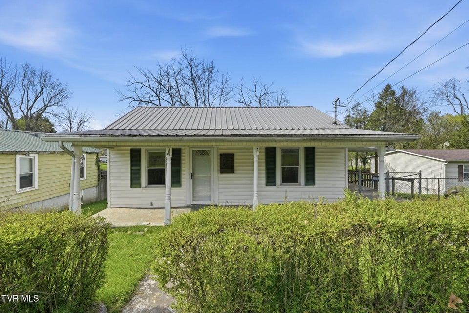 Photo #2: 731 Beechwood Drive