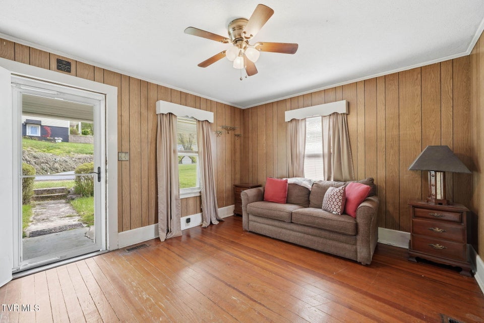 Photo #3: 731 Beechwood Drive