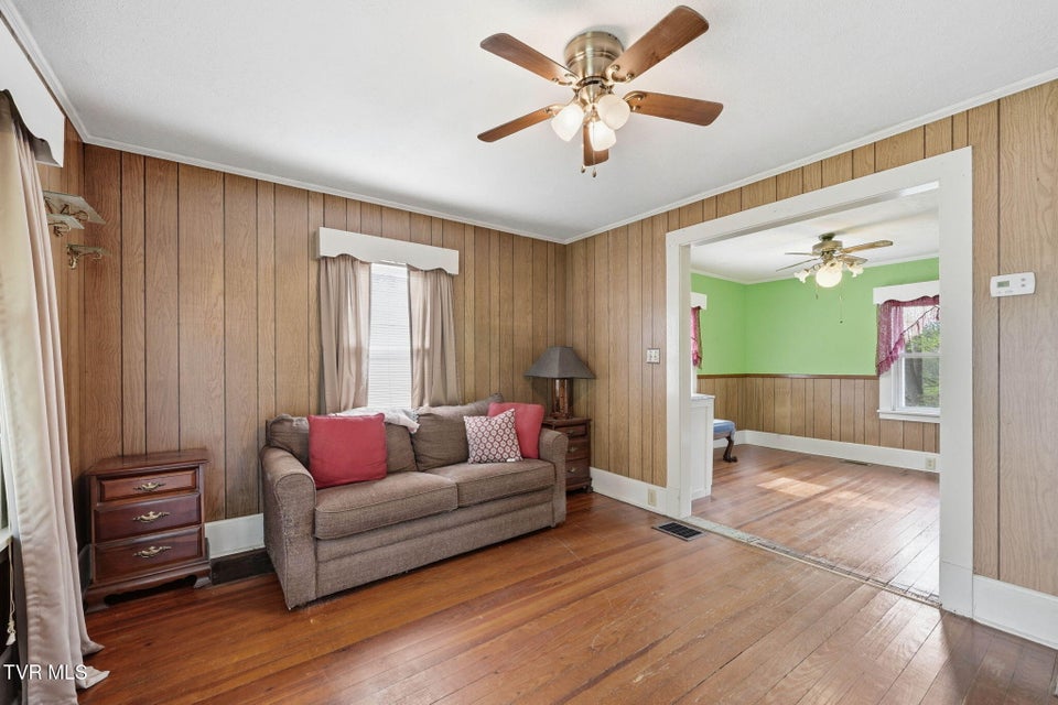 Photo #6: 731 Beechwood Drive