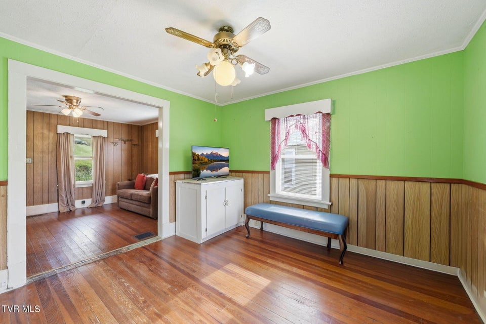 Photo #9: 731 Beechwood Drive