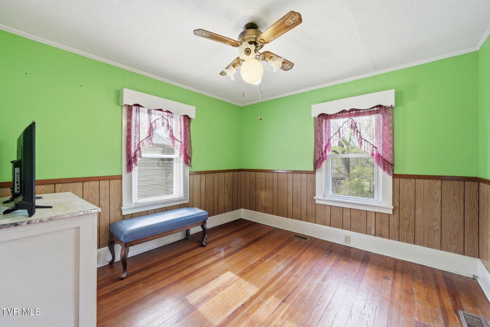 Photo #10: 731 Beechwood Drive