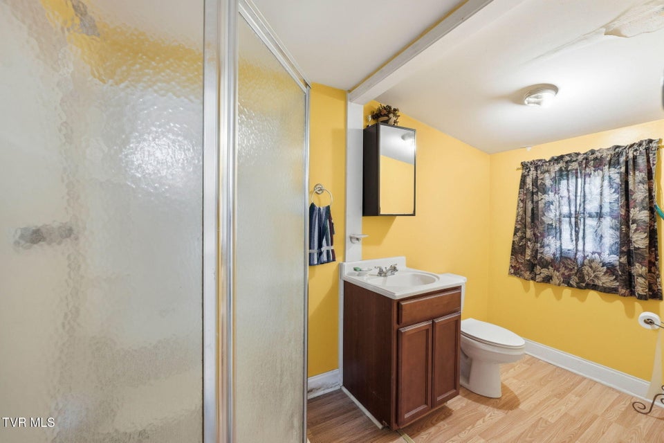 Photo #17: 731 Beechwood Drive