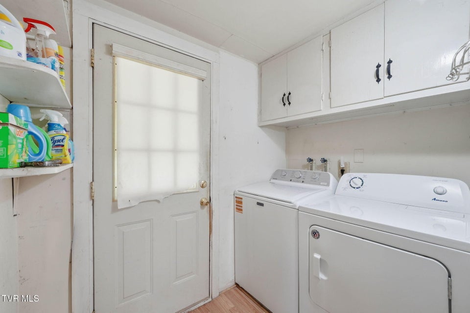 Photo #18: 731 Beechwood Drive