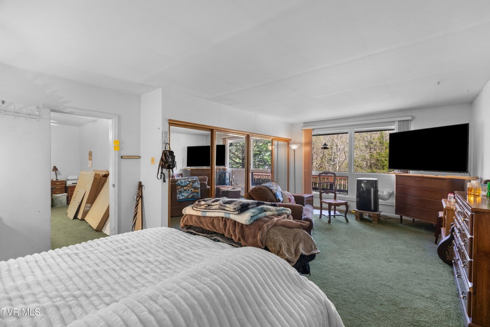 Photo #14: 158 Dalson Road