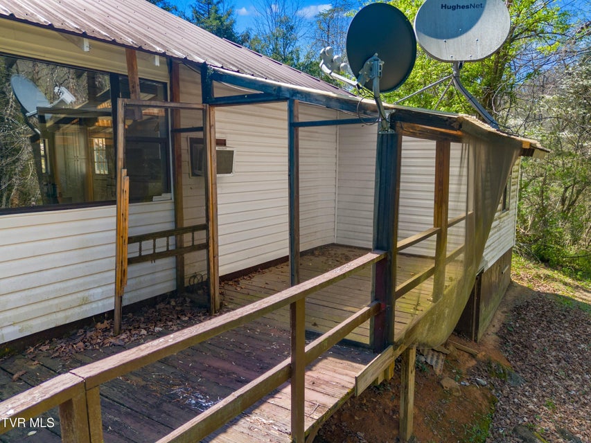 Photo #46: 158 Dalson Road