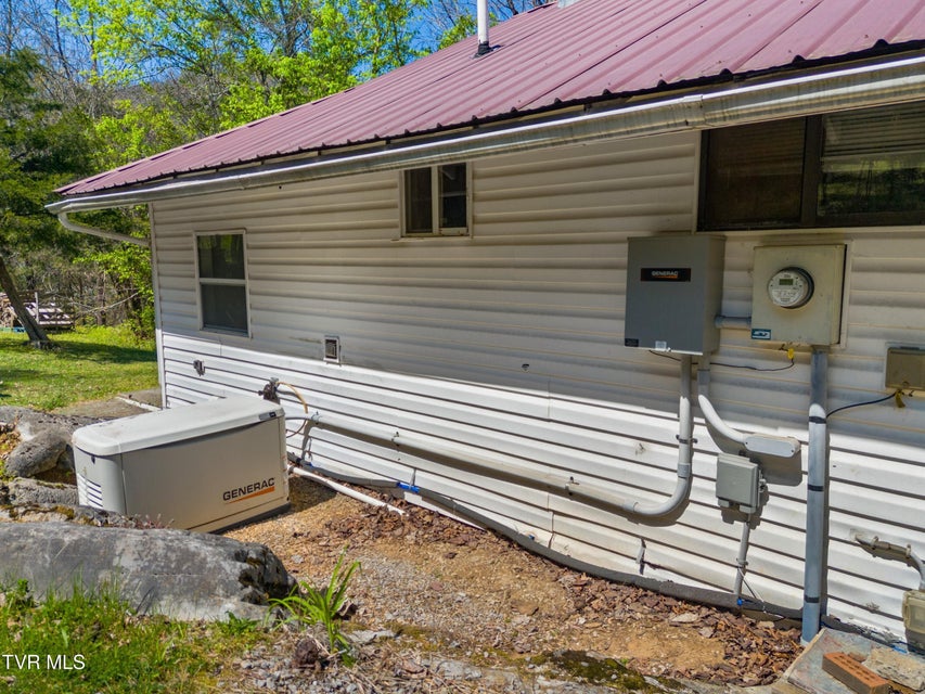 Photo #47: 158 Dalson Road