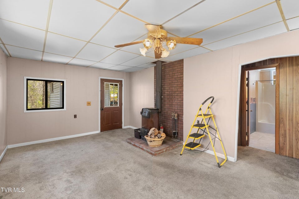 Photo #32: 158 Dalson Road