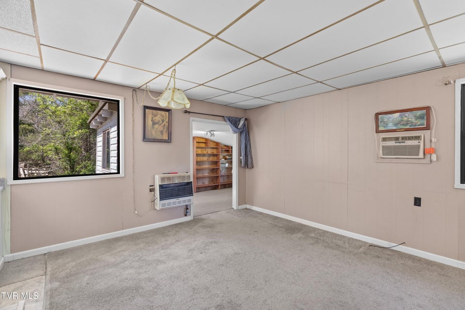 Photo #34: 158 Dalson Road