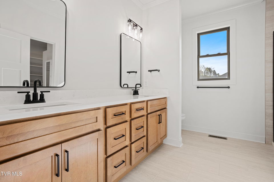 Photo #16: 756 Tavern Hill Road