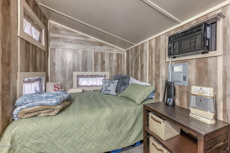 Photo #28: 186 Clinch River Highway