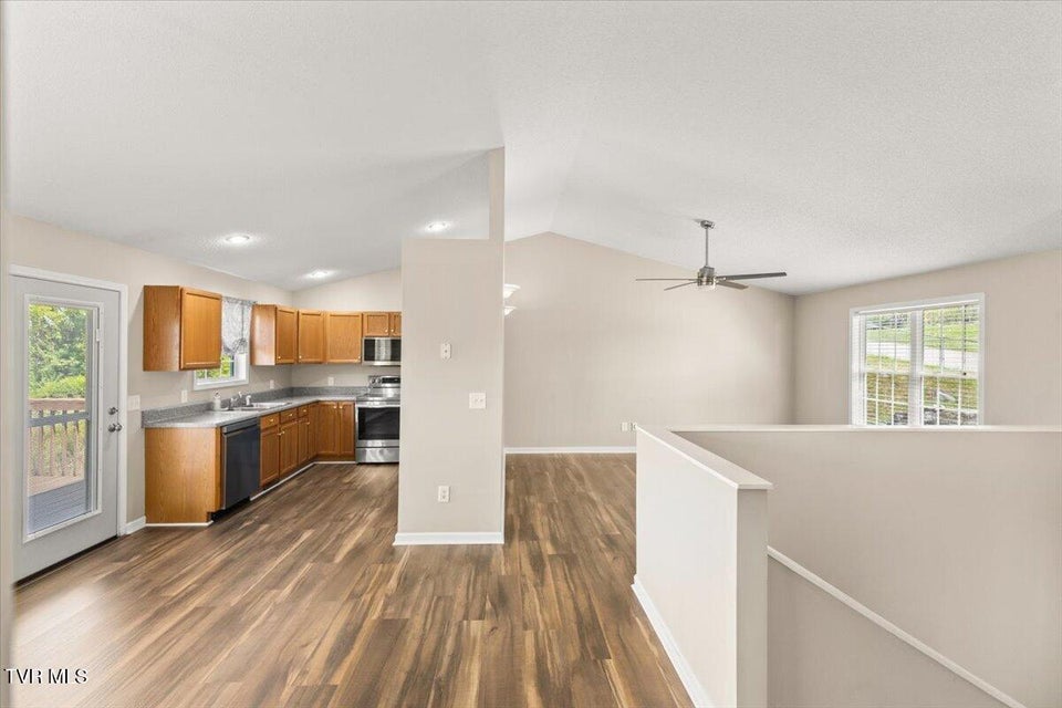 Photo #9: 238 Cedar Valley Boulevard