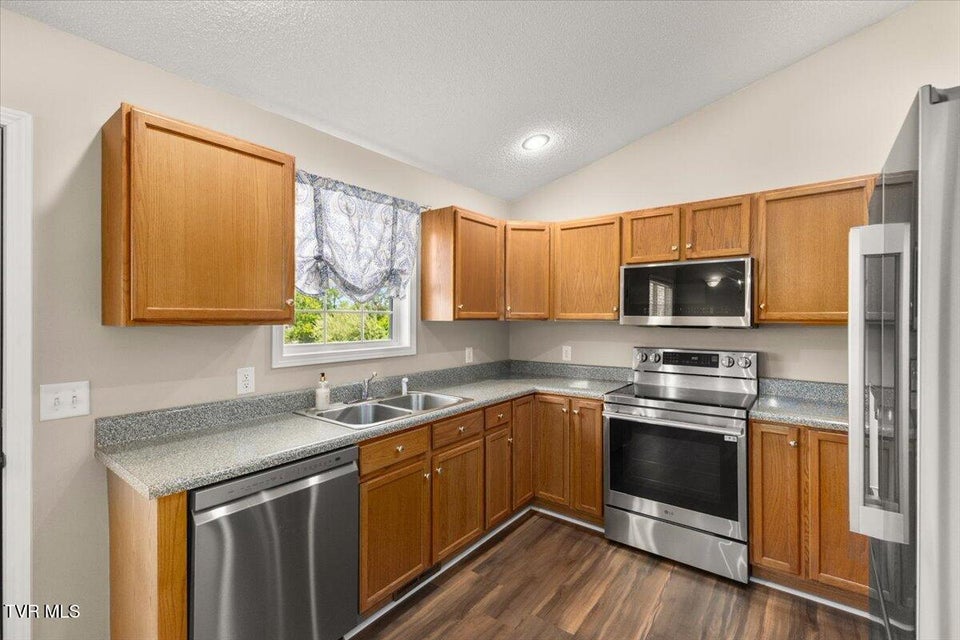 Photo #14: 238 Cedar Valley Boulevard