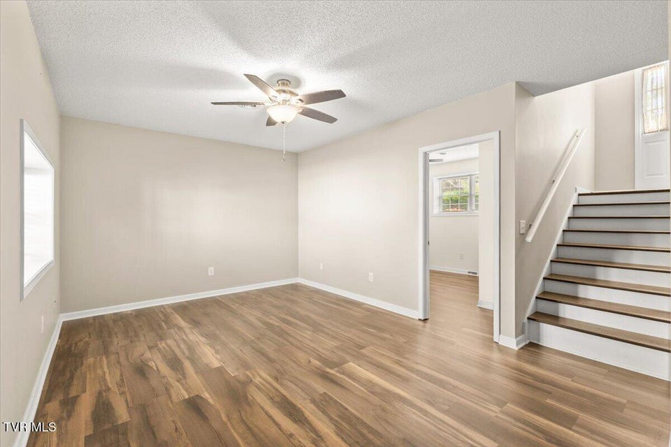 Photo #25: 238 Cedar Valley Boulevard