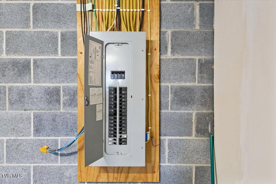 Photo #33: 238 Cedar Valley Boulevard