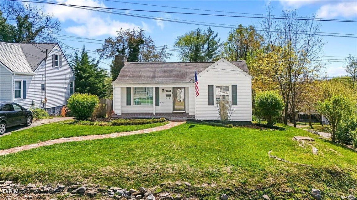 Photo #2: 1068 Prospect Avenue