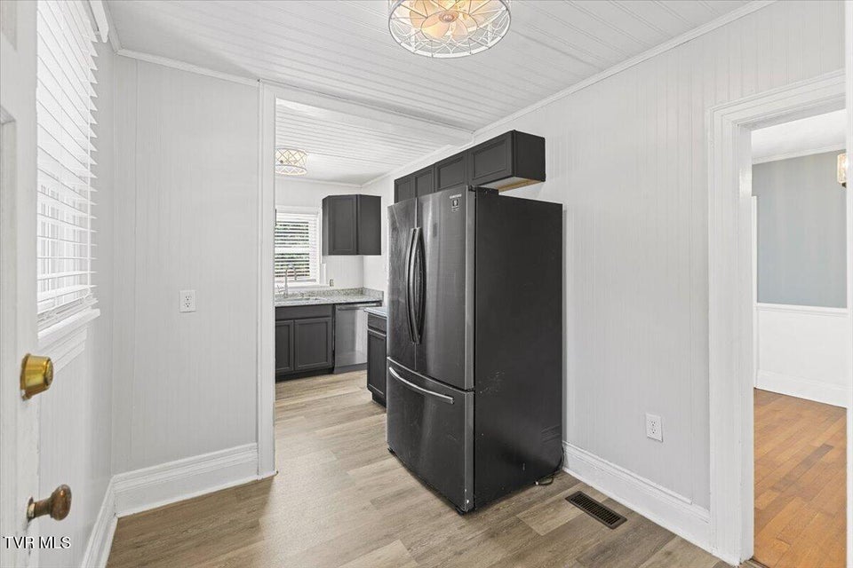 Photo #12: 1068 Prospect Avenue