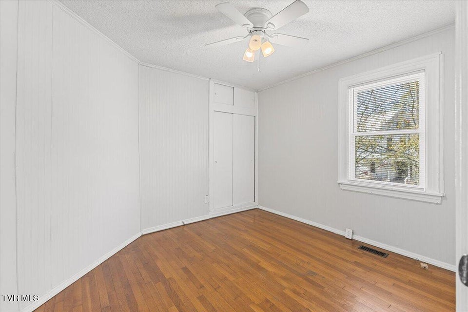 Photo #19: 1068 Prospect Avenue