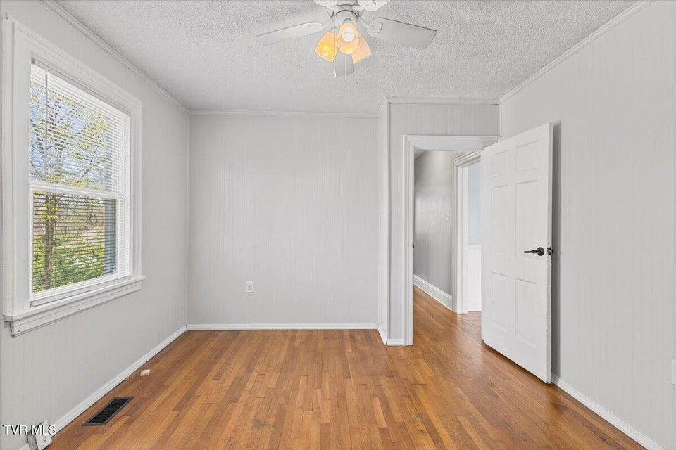 Photo #20: 1068 Prospect Avenue