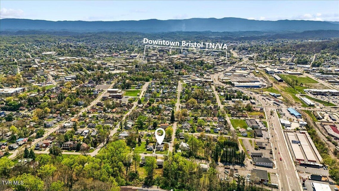 Photo #38: 1068 Prospect Avenue