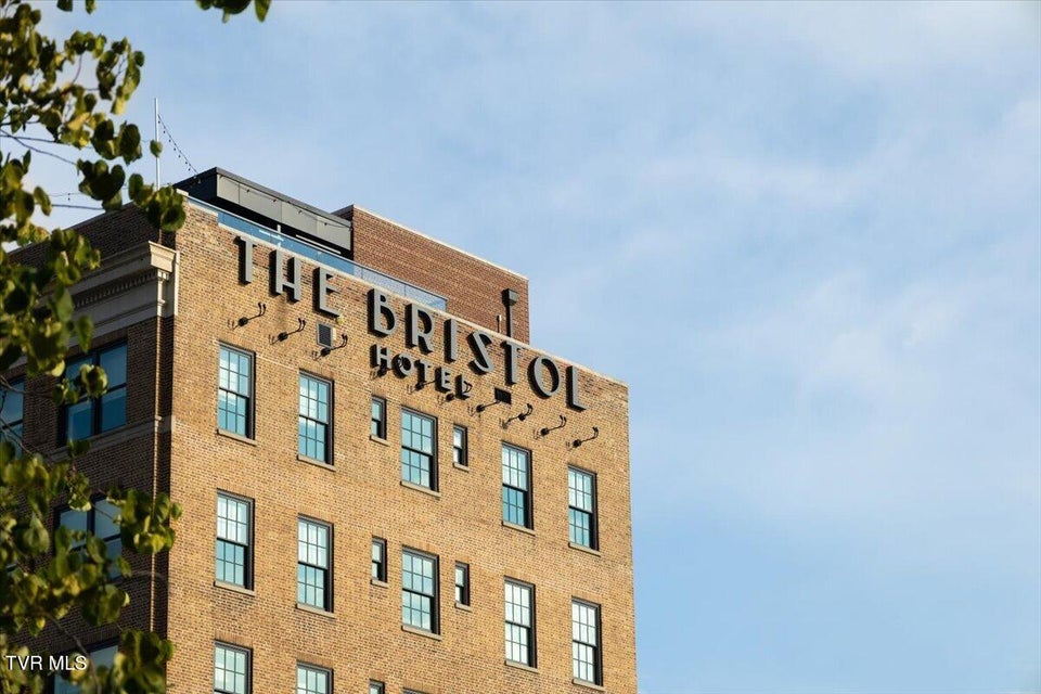 Photo #43: 1068 Prospect Avenue