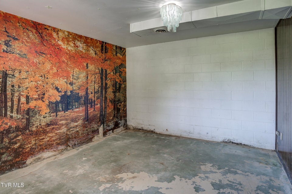 Photo #40: 375 Okolona Drive