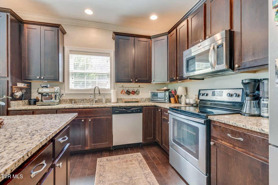 Photo #14: 29 Dunham Circle